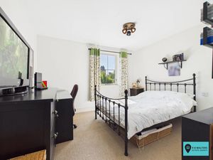 Bedroom- click for photo gallery